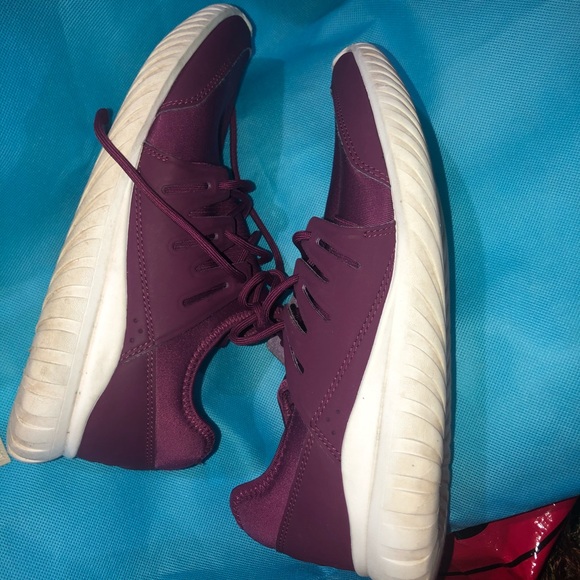 tubular radial maroon